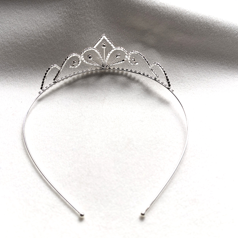 Серебряная корона со стразами, – обзор и цена Tech Accessories For Women